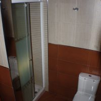 WEST-BATHROOM-2